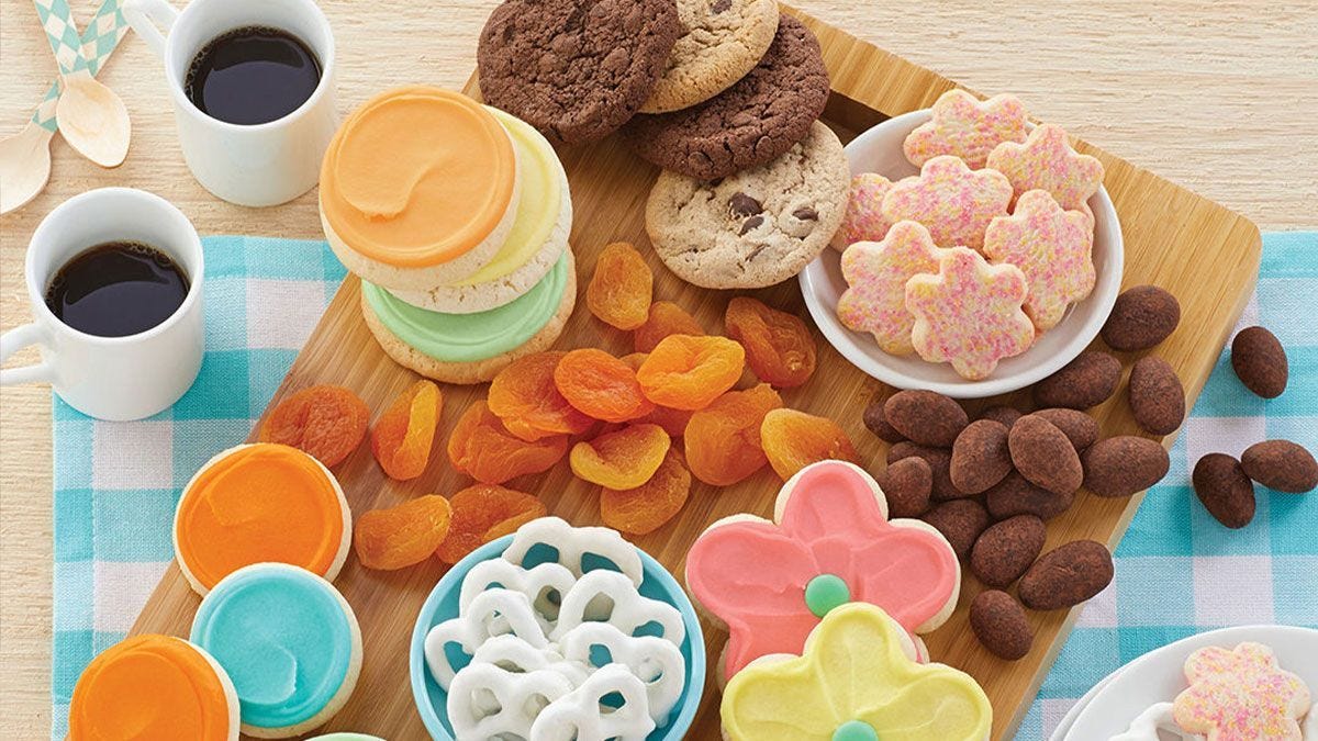 LloydPans Celebrates World Baking Day