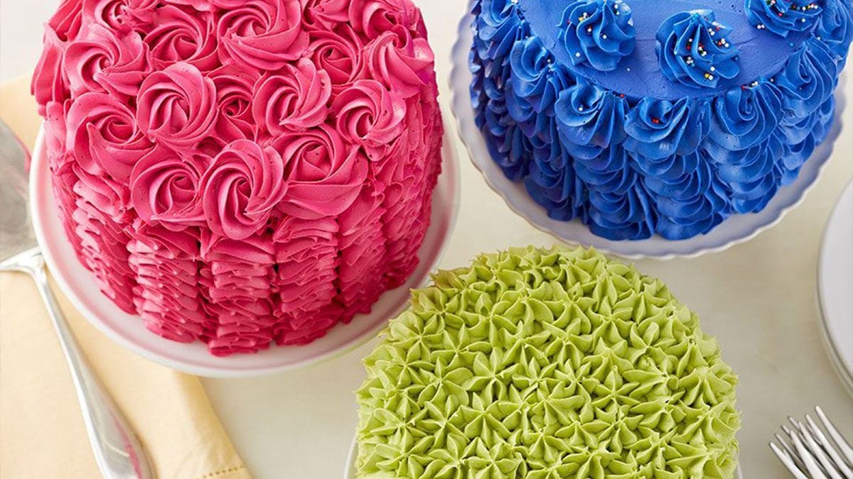 Show Us Your Cakes! Celebrating National Cake Decorating Day