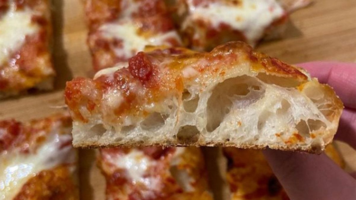 TikTok Contributor @notapizzeria Brings LloydPans Pizzas to Life