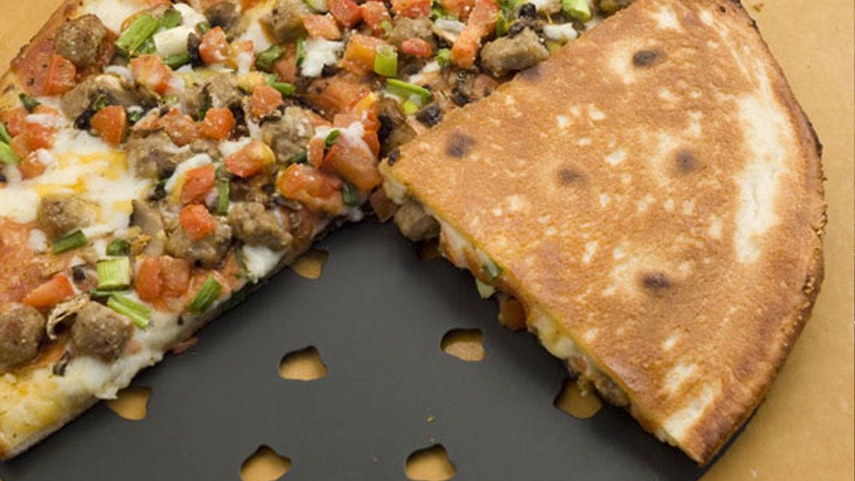 Creating a hearth-baked pizza without the hearth
