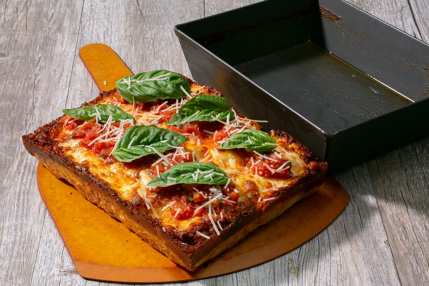 Detroit Style Pizza Pans